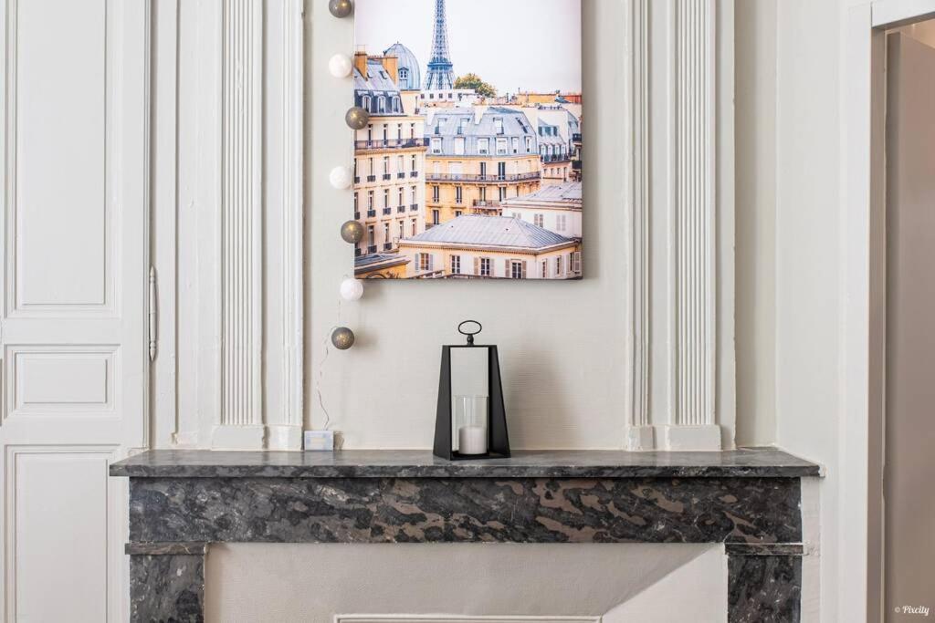 Le Dandy - T2 Centre Historique Apartment อาฌ็อง ภายนอก รูปภาพ