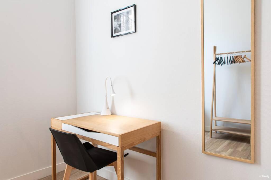 Le Dandy - T2 Centre Historique Apartment อาฌ็อง ภายนอก รูปภาพ